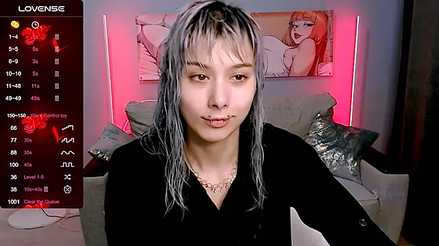 Snapshot of SophieAsh chatting on October 12, 2025, 10:05 am SophieAsh online show from October 12, 2025, 10:05 am