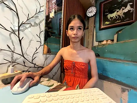 asya chris online show from December 2, 2025, 4:47 am