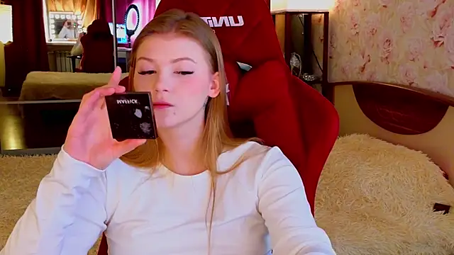 Jenny Skinner20 online show from November 11, 2025, 3:18 pm