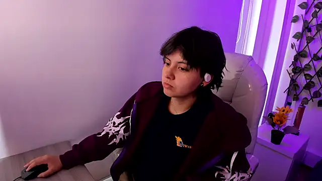 Snapshot of Nathaly_ds chatting on February 21, 2026, 7:05 pm Nathaly ds online show from February 21, 2026, 7:05 pm