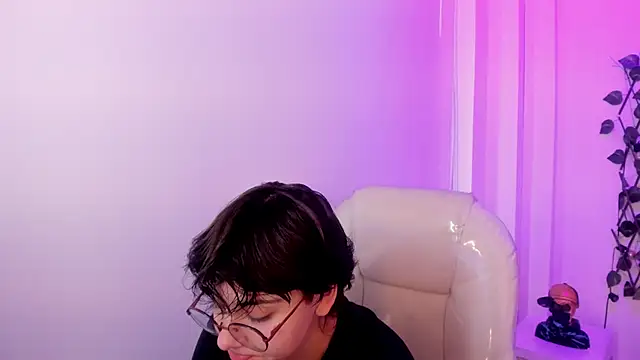 Snapshot of Nathaly_ds chatting on February 7, 2026, 7:22 pm Nathaly ds online show from February 7, 2026, 7:22 pm