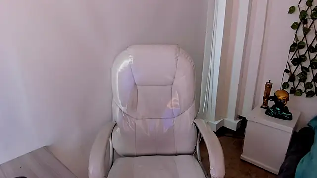 Snapshot of Nathaly_ds chatting on January 14, 2026, 7:17 pm Nathaly ds online show from January 14, 2026, 7:17 pm