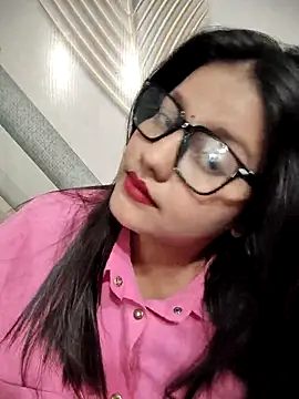 Dipali143143 online show from May 13, 2026, 5:20 pm