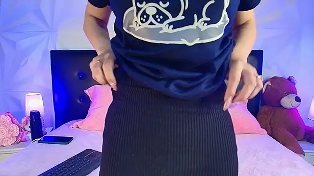 Snapshot of Cherrylionn chatting on September 29, 2025, 3:35 am Cherrylionn online show from September 29, 2025, 3:35 am