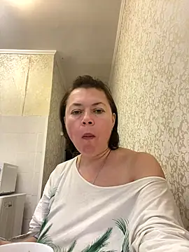 Kiravix online show from November 21, 2025, 11:53 am