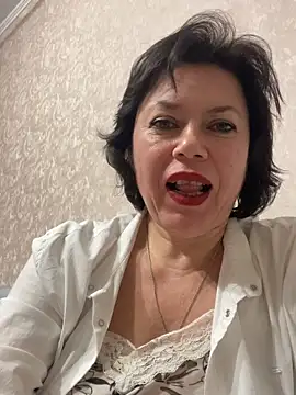 Kiravix online show from December 18, 2025, 8:01 pm