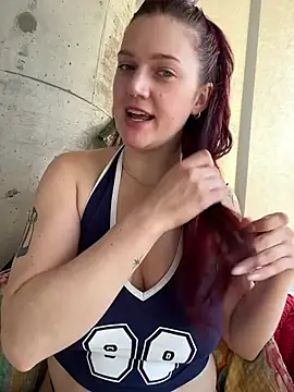 zarialove online show from April 9, 2026, 10:16 pm