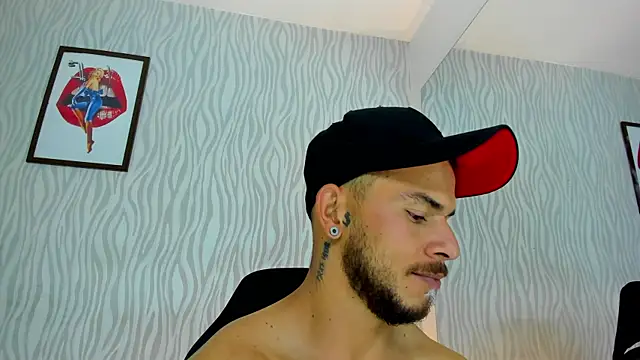 Snapshot of dylan_jacobx chatting on November 5, 2025, 3:20 am dylan jacobx online show from November 5, 2025, 3:20 am