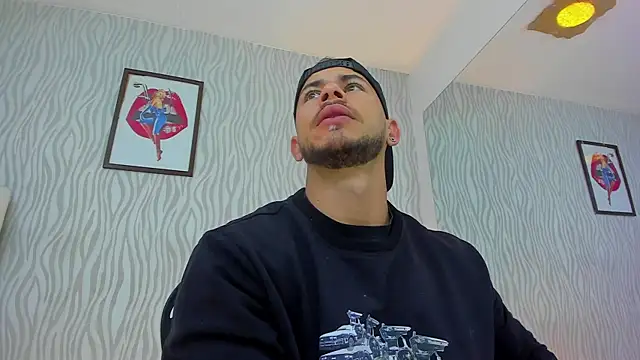 Snapshot of dylan_jacobx chatting on September 11, 2025, 2:55 am dylan jacobx online show from September 11, 2025, 2:55 am