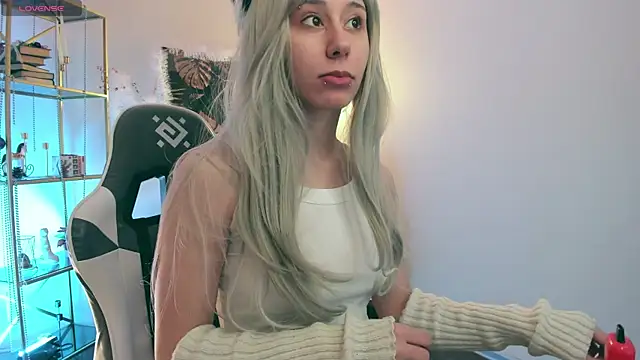 meomeee online show from January 7, 2026, 4:45 pm