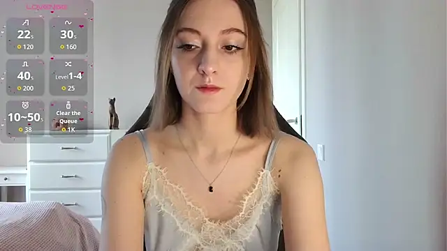 Snapshot of white_liillyy chatting on June 14, 2026, 10:49 am white liillyy online show from June 14, 2026, 10:49 am