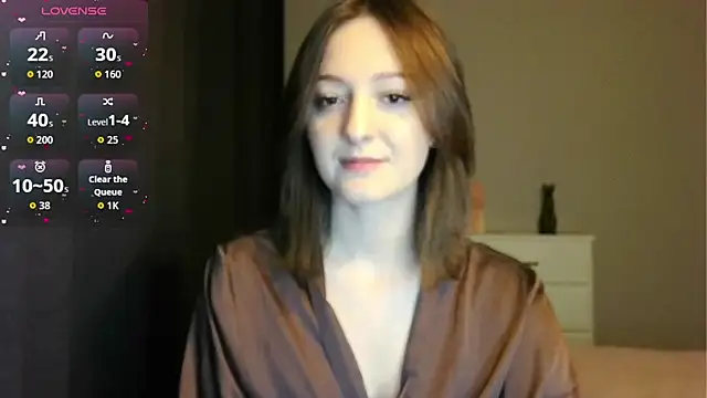 white liillyy online show from April 4, 2026, 9:32 pm