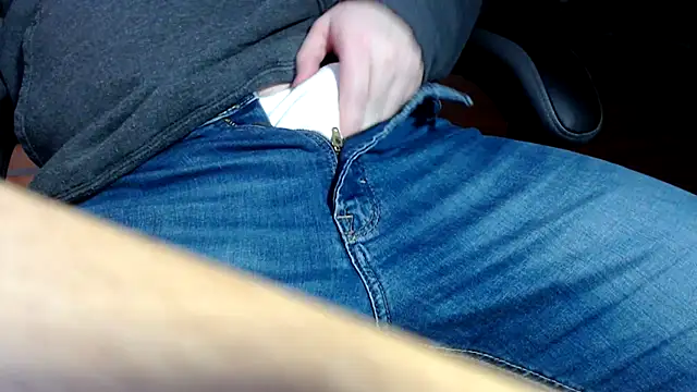 whitewagonsuck online show from April 4, 2026, 12:39 am