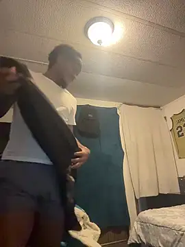 tyrek5051 online show from December 4, 2025, 1:32 pm