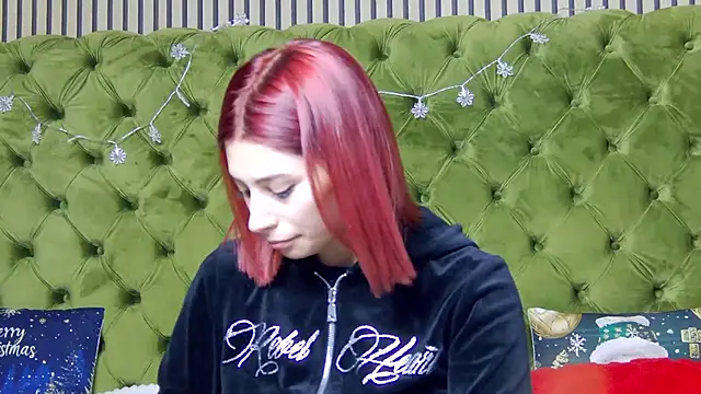 Snapshot of LunaHart chatting on January 14, 2026, 3:04 pm LunaHart online show from January 14, 2026, 3:04 pm