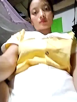 tdtd98 online show from September 28, 2025, 5:03 am