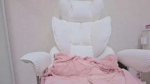 miho-ch online show from February 13, 2026, 1:00 pm