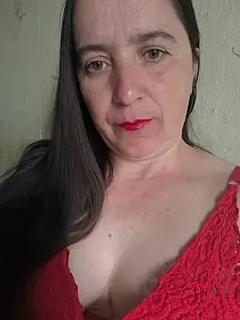 Snapshot of EvelinCutex chatting on May 14, 2026, 12:02 pm EvelinCutex online show from May 14, 2026, 12:02 pm