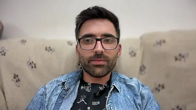 Snapshot of Alicante34 chatting on October 18, 2025, 2:13 am Alicante34 online show from October 18, 2025, 2:13 am