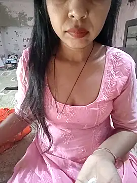 Snapshot of Paakhi-Singh chatting on December 16, 2025, 4:39 am Paakhi-Singh online show from December 16, 2025, 4:39 am