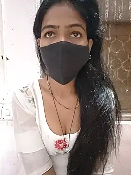 Snapshot of Paakhi-Singh chatting on July 6, 2026, 7:04 am Paakhi-Singh online show from July 6, 2026, 7:04 am