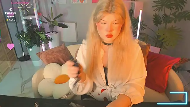 LilithNelson online show from September 28, 2025, 6:15 pm