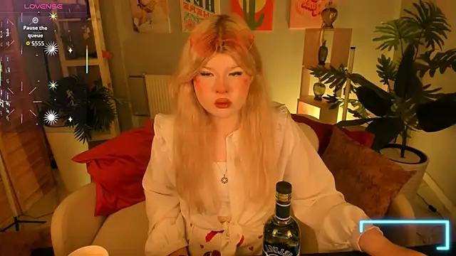 LilithNelson online show from October 8, 2025, 5:46 pm