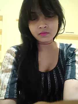 RAYI Queen 2 online show from November 9, 2025, 8:46 pm