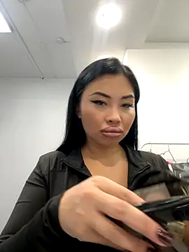 Snapshot of Mia_stepMOM chatting on October 5, 2025, 6:26 am Mia stepMOM online show from October 5, 2025, 6:26 am