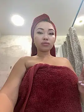 Snapshot of Mia_stepMOM chatting on September 16, 2025, 4:35 am Mia stepMOM online show from September 16, 2025, 4:35 am