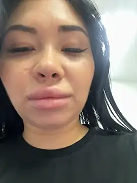 Snapshot of Mia_stepMOM chatting on October 10, 2025, 6:03 am Mia stepMOM online show from October 10, 2025, 6:03 am
