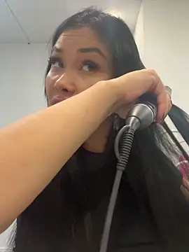 Snapshot of Mia_stepMOM chatting on September 27, 2025, 8:09 am Mia stepMOM online show from September 27, 2025, 8:09 am