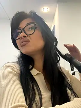 Snapshot of Mia_stepMOM chatting on September 14, 2025, 5:52 am Mia stepMOM online show from September 14, 2025, 5:52 am