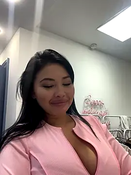 Snapshot of Mia_stepMOM chatting on October 16, 2025, 5:59 am Mia stepMOM online show from October 16, 2025, 5:59 am