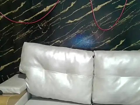 invincible200 online show from December 18, 2025, 2:21 pm