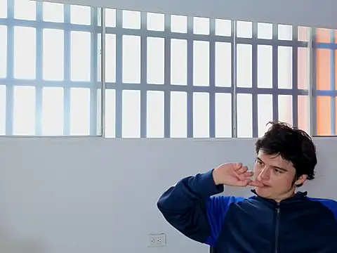 invincible200 online show from November 24, 2025, 2:39 pm