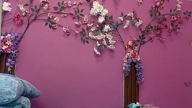 Snapshot of skinnybarbie022 chatting on October 21, 2025, 1:27 am skinnybarbie022 online show from October 21, 2025, 1:27 am