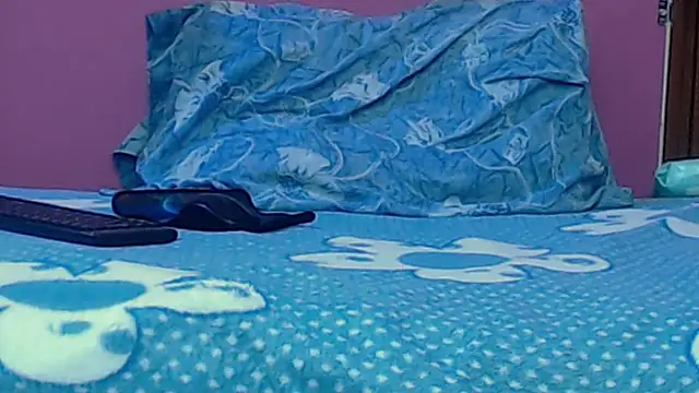 Snapshot of skinnybarbie022 chatting on September 28, 2025, 1:23 am skinnybarbie022 online show from September 28, 2025, 1:23 am