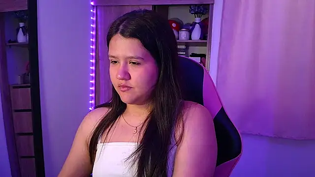 Oliviawatson1 online show from July 5, 2026, 12:56 pm