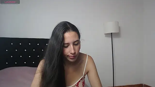 lilacream online show from October 5, 2025, 3:25 pm