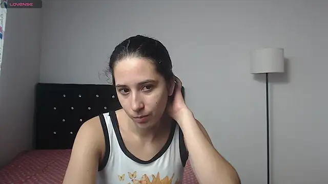 lilacream online show from October 21, 2025, 2:38 pm