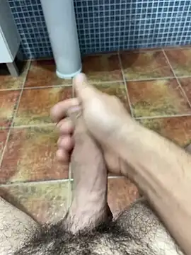 Snapshot of Pollon1994 chatting on September 18, 2025, 11:30 pm Pollon1994 online show from September 18, 2025, 11:30 pm