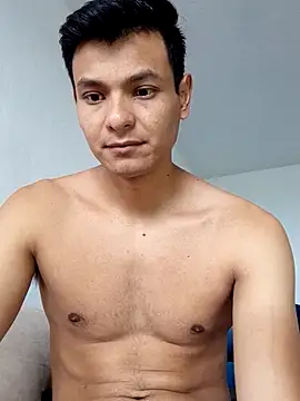 Valois2025 online show from April 7, 2026, 6:32 pm