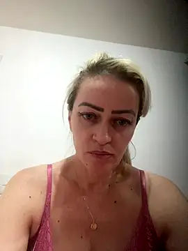 Snapshot of Alerquinasc chatting on October 23, 2025, 12:53 am Alerquinasc online show from October 23, 2025, 12:53 am