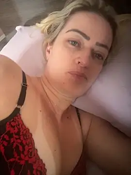 Snapshot of Alerquinasc chatting on November 30, 2025, 5:36 pm Alerquinasc online show from November 30, 2025, 5:36 pm