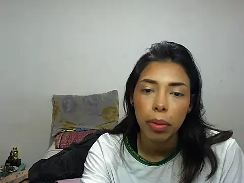 MeganAndMaxxh online show from December 16, 2025, 1:32 am