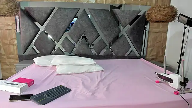 Snapshot of Selene__Lopez_ chatting on April 20, 2026, 8:10 pm Selene Lopez online show from April 20, 2026, 8:10 pm