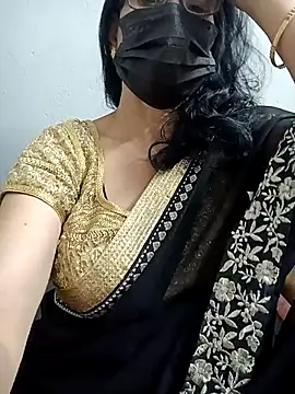 Snapshot of ammala_honey chatting on November 25, 2025, 4:51 pm ammala honey online show from November 25, 2025, 4:51 pm