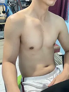 Snapshot of ieat_monsters chatting on November 19, 2025, 6:13 am ieat monsters online show from November 19, 2025, 6:13 am