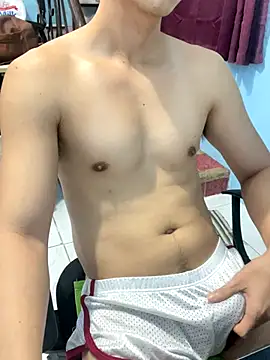 Snapshot of ieat_monsters chatting on October 25, 2025, 8:02 am ieat monsters online show from October 25, 2025, 8:02 am